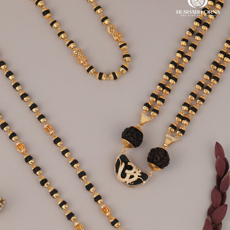 Om Pendant Mala · Gold Capped